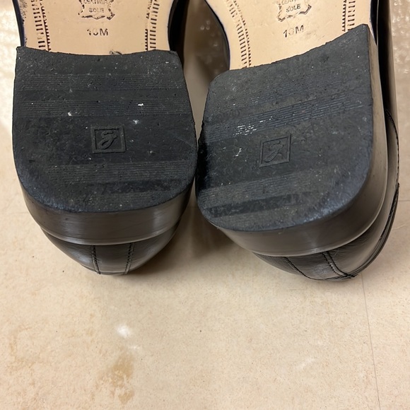 Giorgio Brutini dress shoes, size 10 - Picture 14 of 15